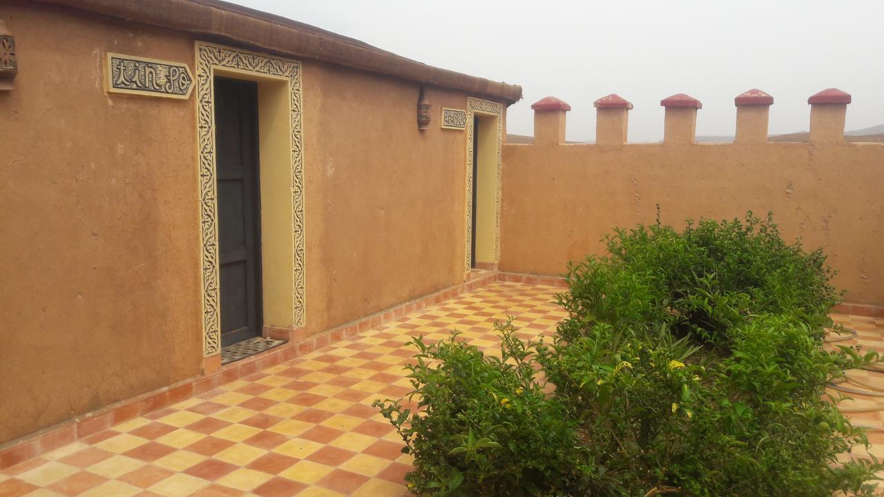 Dar Alfourssane Ferme D'Hote Уарзазат Экстерьер фото
